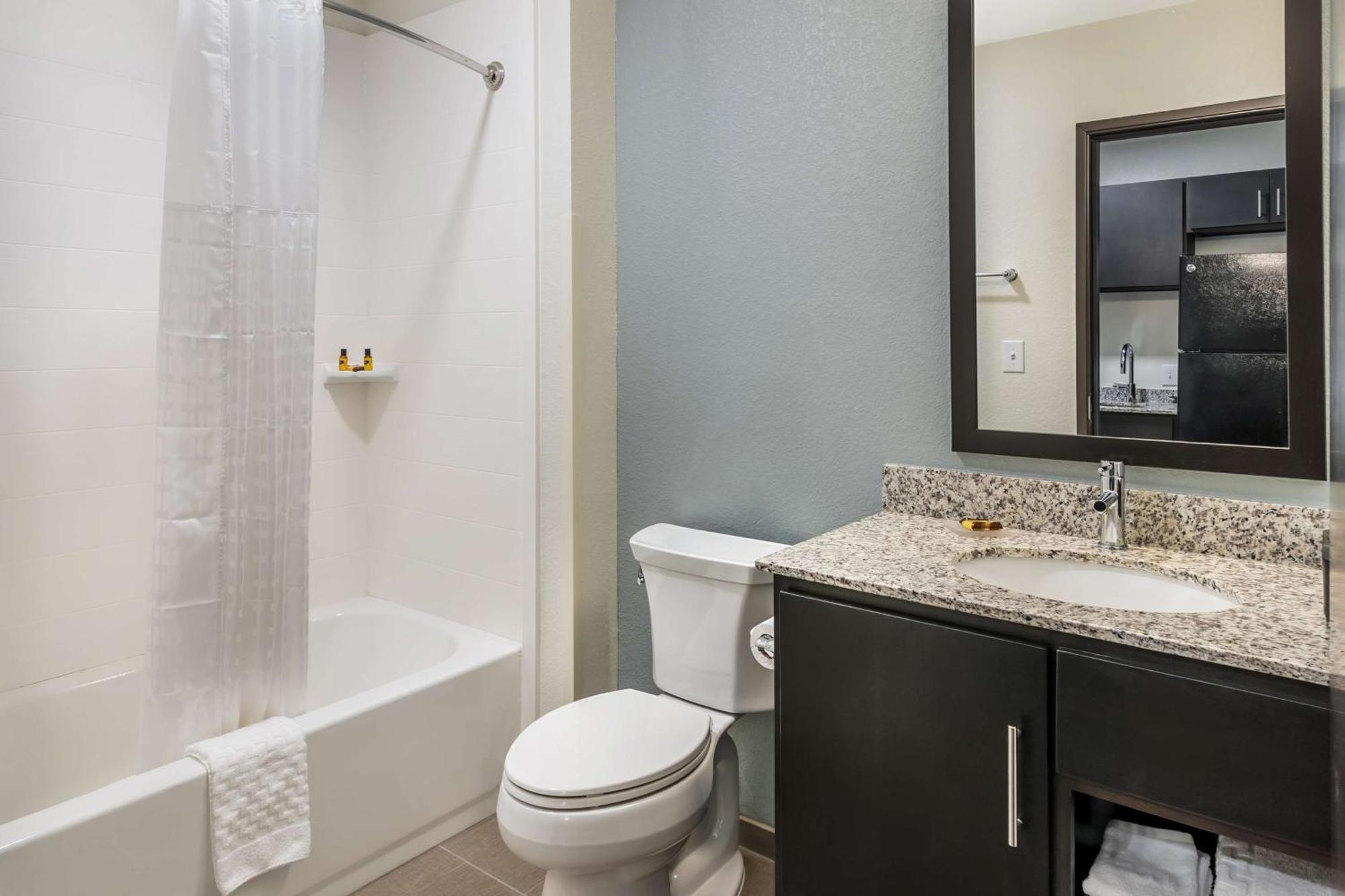 Best Western Plus Bluffton/Hilton Head Hotel Exterior foto